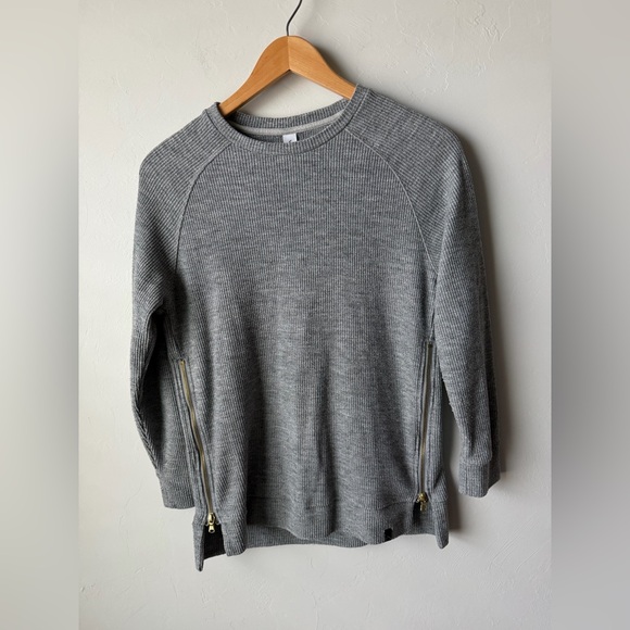 Varley Manning Sweat Gray Long Sleeve PullOver Women's Sweater w/Zipper Accents - Picture 2 of 8